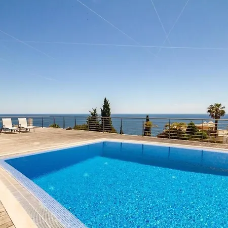 Ferienhaus Detached House, 5 Bedrooms In Albufeira