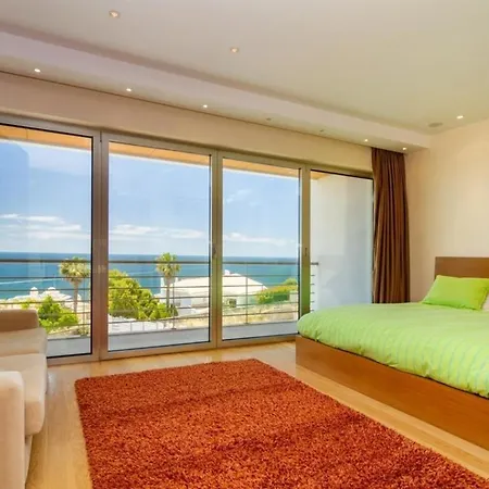 Detached House, 5 Bedrooms In Ferienhaus Albufeira