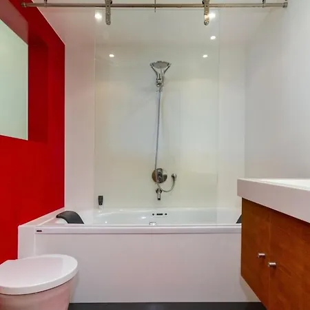 Detached House, 5 Bedrooms In