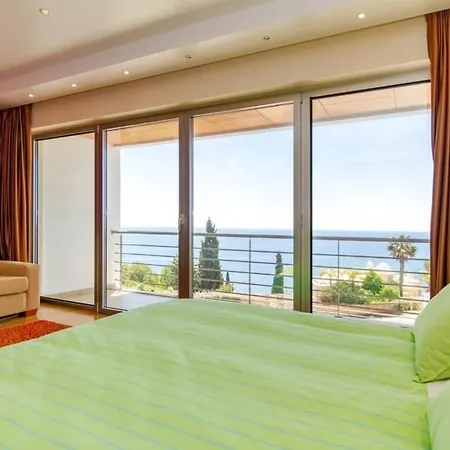 Feriehus Detached House, 5 Bedrooms In *